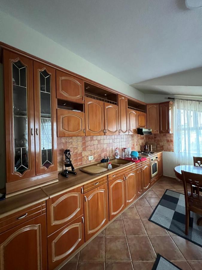 Villa Sokoli, Enjoy Sunset At This Spacious Apartment Tirana Exteriér fotografie