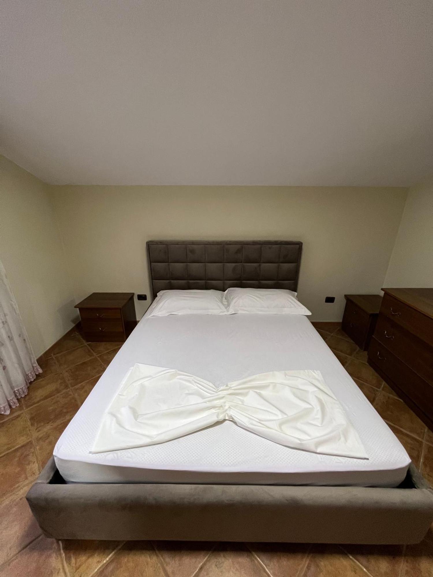 Villa Sokoli, Enjoy Sunset At This Spacious Apartment Tirana Exteriér fotografie